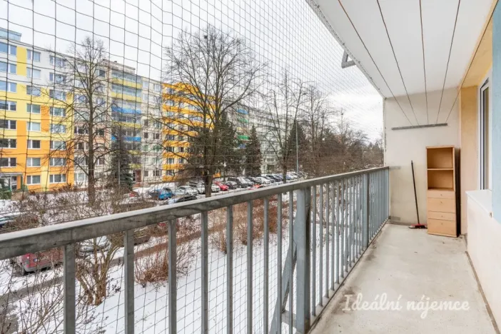 Pronájem bytu 1+kk, Praha - Prosek, Bílinská, 26 m2