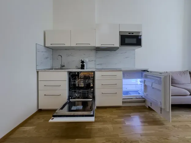 Pronájem bytu 2+kk, Praha - Nové Město, Legerova, 42 m2