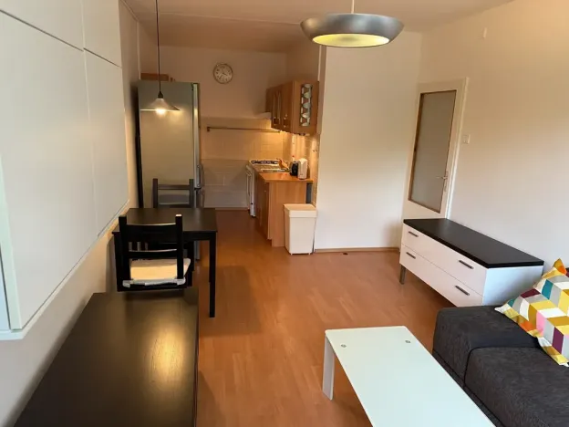 Pronájem bytu 2+kk, Praha - Střížkov, K lipám, 42 m2