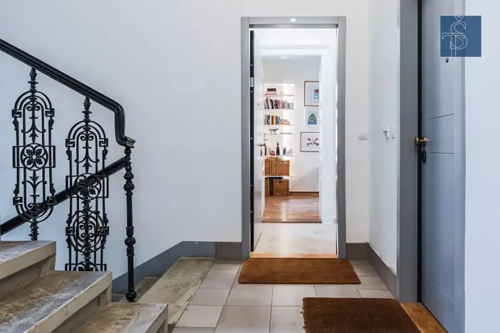 Prodej bytu 2+kk, Praha - Vyšehrad, Neklanova, 42 m2