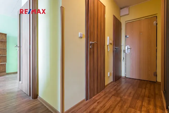 Pronájem bytu 2+kk, Kladno, Ústecká, 41 m2