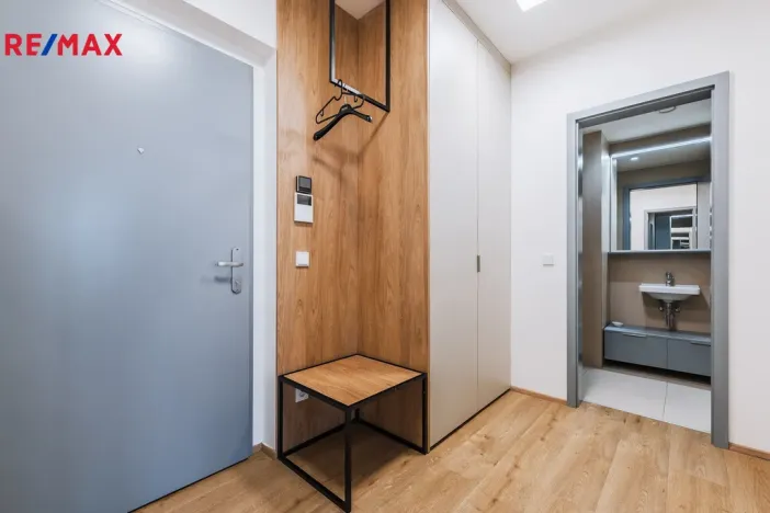 Pronájem bytu 2+kk, Praha - Libeň, U Vlachovky, 96 m2