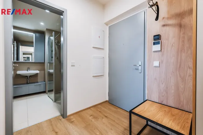 Pronájem bytu 2+kk, Praha - Libeň, U Vlachovky, 96 m2