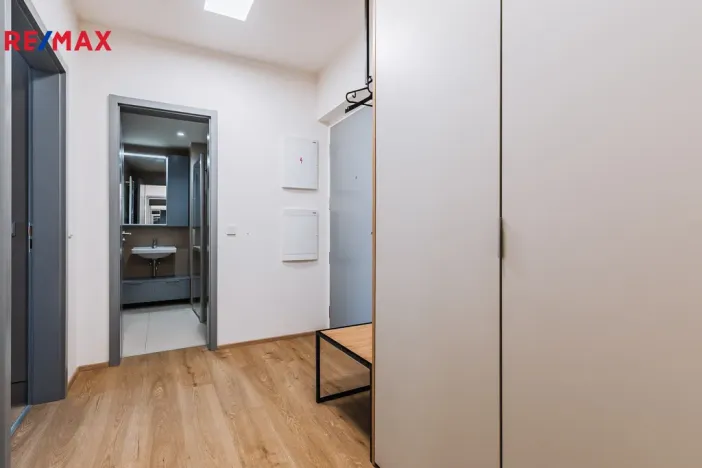 Pronájem bytu 2+kk, Praha - Libeň, U Vlachovky, 96 m2