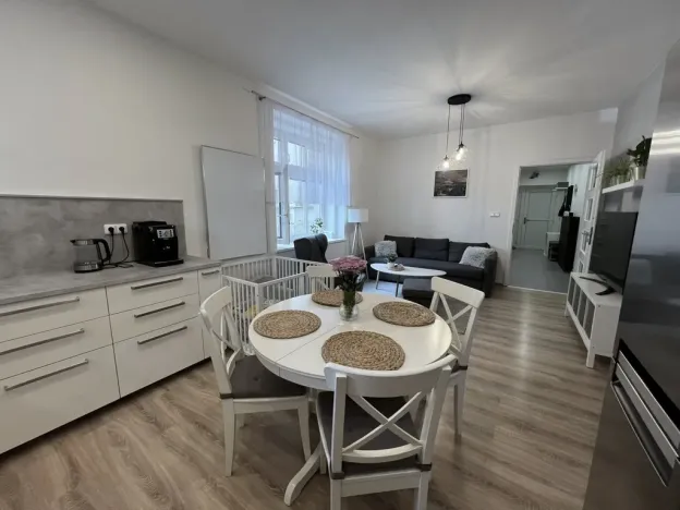 Pronájem bytu 3+kk, Pardubice - Zelené Předměstí, Nerudova, 88 m2