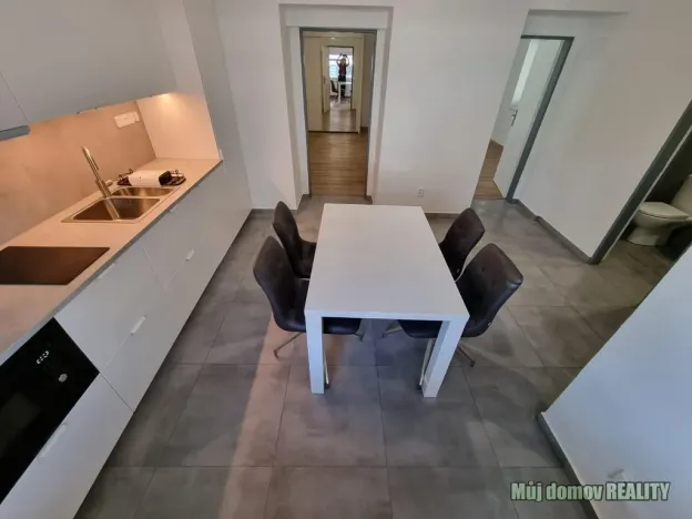 Pronájem bytu 3+kk, Praha - Libuš, Libušská, 70 m2