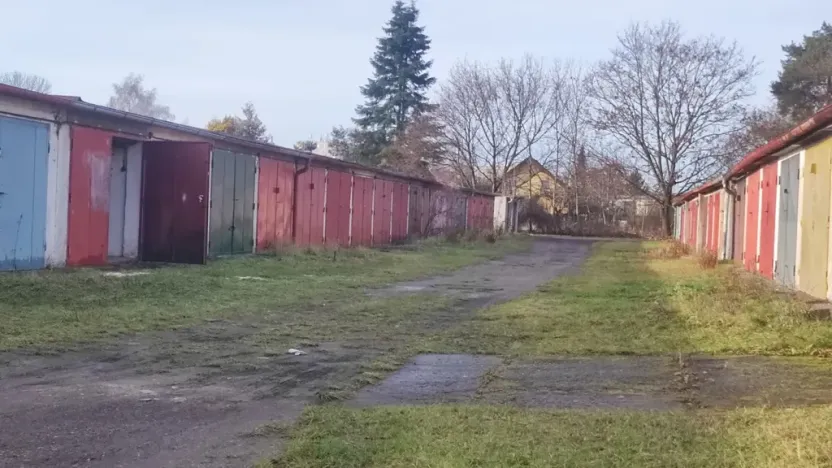 Prodej garáže, Hradec Králové, Zemědělská, 16 m2