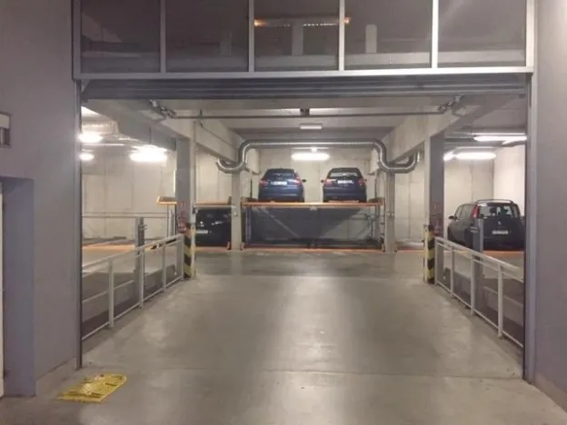 Pronájem garáže, Brno - Královo Pole, Rostislavovo náměstí, 15 m2