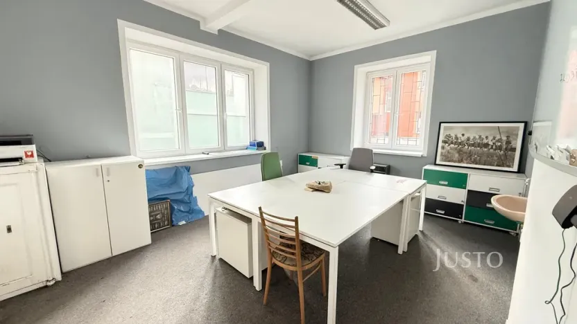 Pronájem kanceláře, Děčín, Prokopa Holého, 56 m2