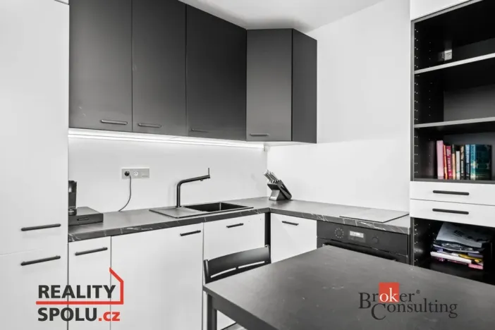 Pronájem bytu 1+kk, Plzeň - Bolevec, Kralovická, 32 m2