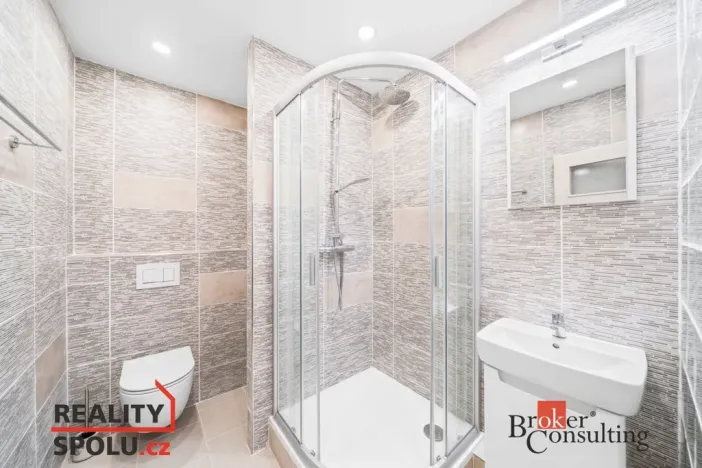 Pronájem bytu 1+kk, Plzeň - Bolevec, Kralovická, 32 m2