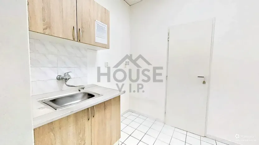 Pronájem kanceláře, Praha - Holešovice, U průhonu, 38 m2