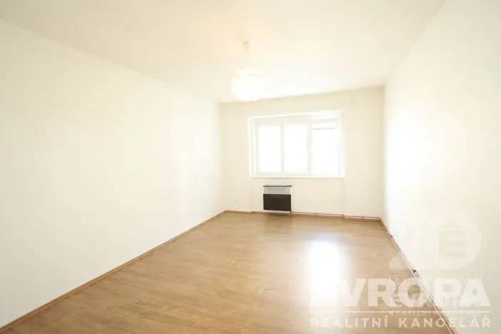 Pronájem bytu 1+kk, Praha - Nusle, U družstva Život, 33 m2