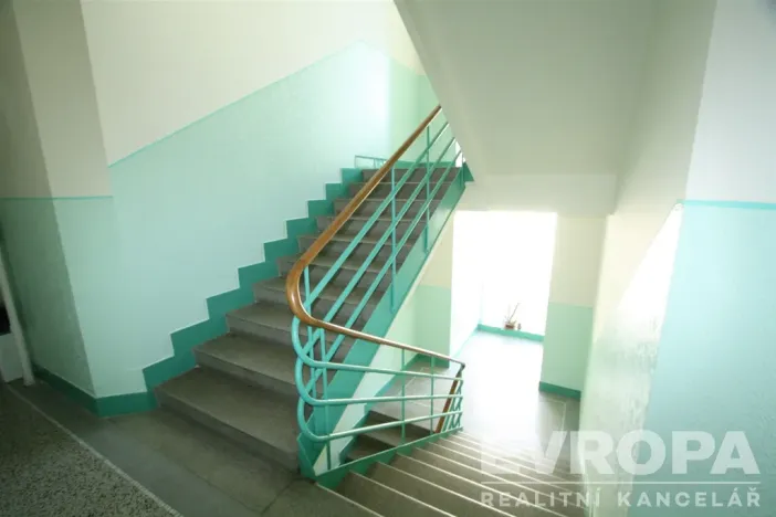 Pronájem bytu 1+kk, Praha - Nusle, U družstva Život, 33 m2