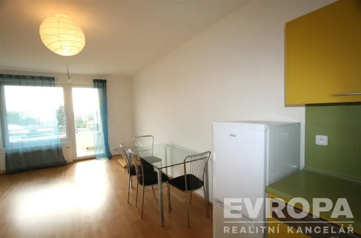 Pronájem bytu 2+kk, Praha - Hloubětín, Nademlejnská, 54 m2