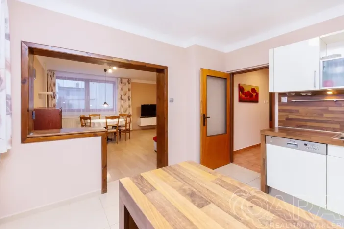 Pronájem rodinného domu, Opařany, 147 m2