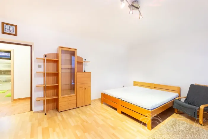 Pronájem rodinného domu, Opařany, 147 m2