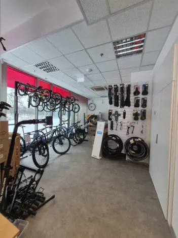 Pronájem obchodního prostoru, Praha - Holešovice, Jankovcova, 291 m2