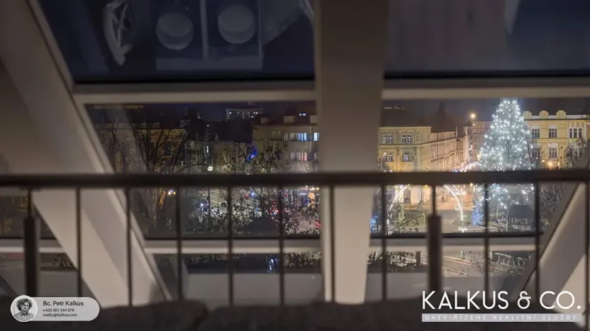 Pronájem atypického bytu, Hradec Králové, Eliščino nábřeží, 38 m2