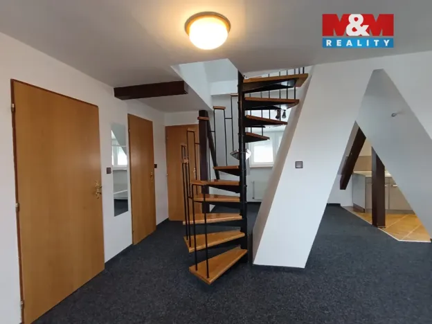 Pronájem bytu 3+kk, Rumburk - Rumburk 1, Školní, 99 m2