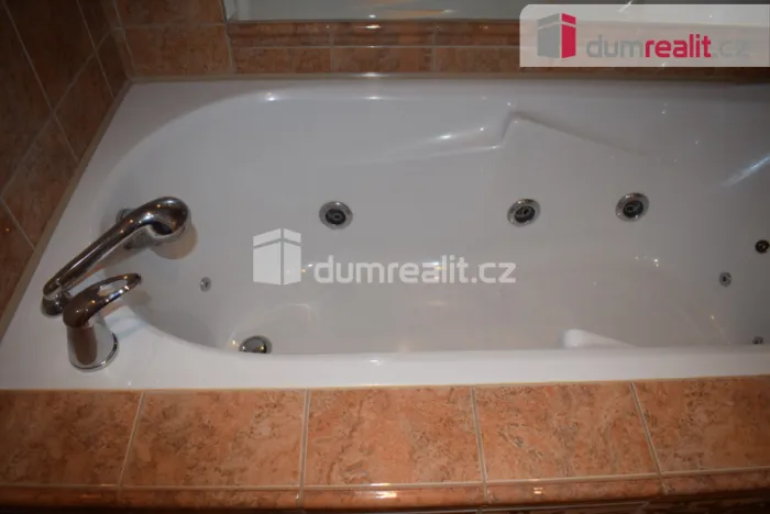 Pronájem bytu 4+1, Teplice - Trnovany, Krušnohorská, 78 m2