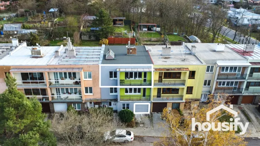 Prodej bytu 3+kk, Znojmo, Pod Soudním vrchem, 70 m2