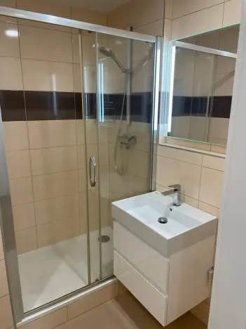 Pronájem bytu 2+1, Praha - Ruzyně, Ciolkovského, 43 m2