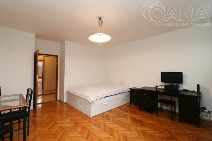 Pronájem bytu 1+1, Praha - Kobylisy, Davídkova, 45 m2