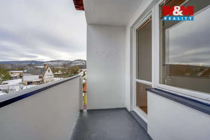 Prodej bytu 4+1, Blatno, 81 m2