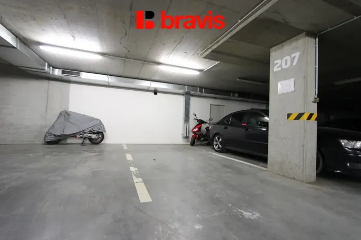 Pronájem garáže, Brno, Spálená, 15 m2