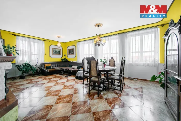 Prodej atypického bytu, Březová, Smetanova, 177 m2