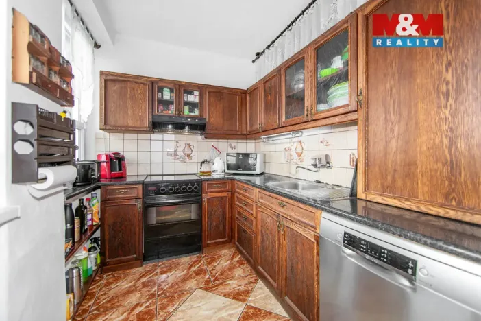 Prodej atypického bytu, Březová, Smetanova, 177 m2