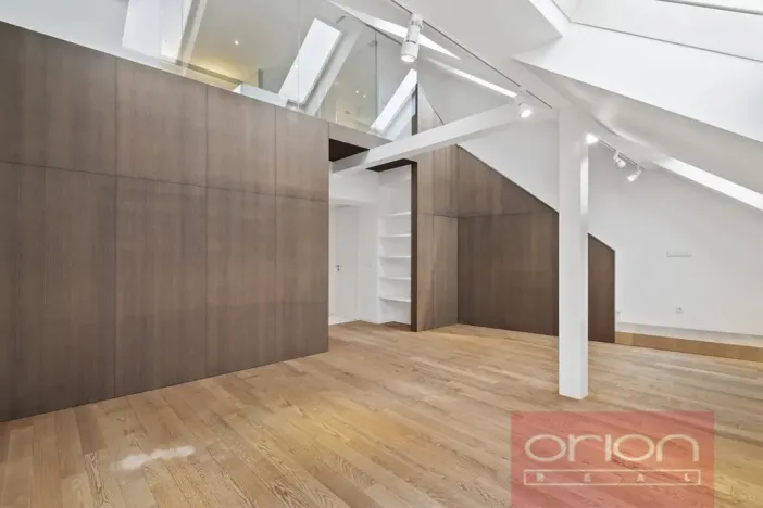 Pronájem bytu 3+1, Praha - Bubeneč, U akademie, 130 m2