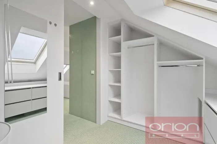 Pronájem bytu 3+1, Praha - Bubeneč, U akademie, 130 m2