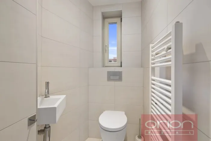 Pronájem bytu 3+1, Praha - Bubeneč, U akademie, 130 m2