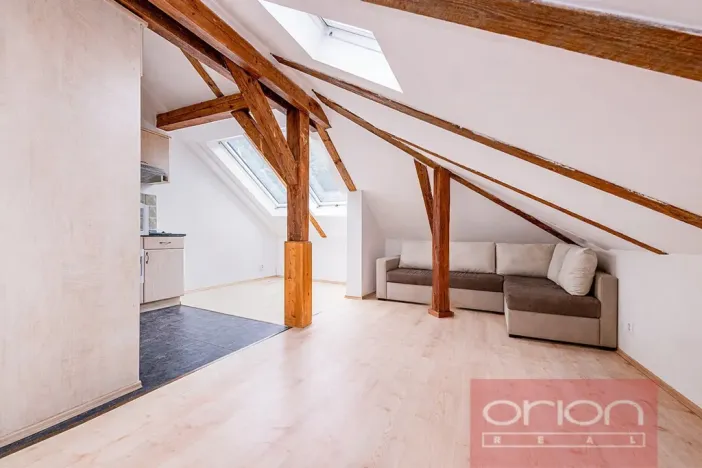 Prodej bytu 2+kk, Praha - Smíchov, Na Zatlance, 53 m2