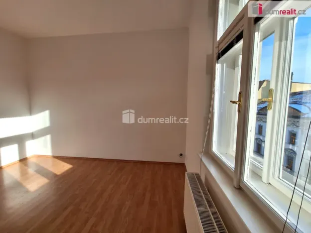 Pronájem bytu 2+kk, Praha, Kamenická, 61 m2