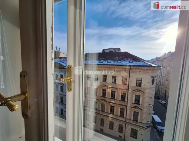 Pronájem bytu 2+kk, Praha, Kamenická, 61 m2