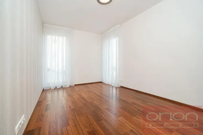 Pronájem bytu 3+kk, Praha - Smíchov, Pod Děvínem, 107 m2