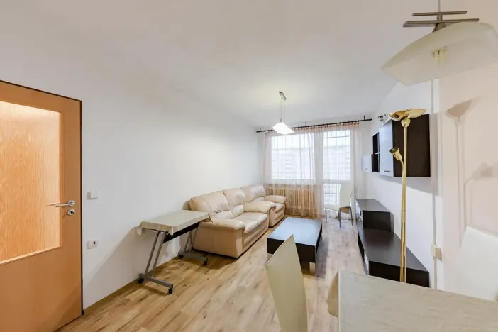 Pronájem bytu 2+kk, Praha - Kobylisy, Rajmonova, 66 m2