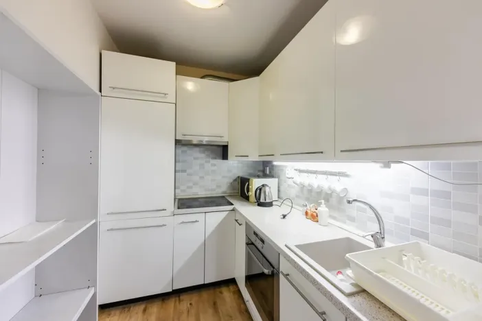 Pronájem bytu 2+kk, Praha - Kobylisy, Rajmonova, 66 m2