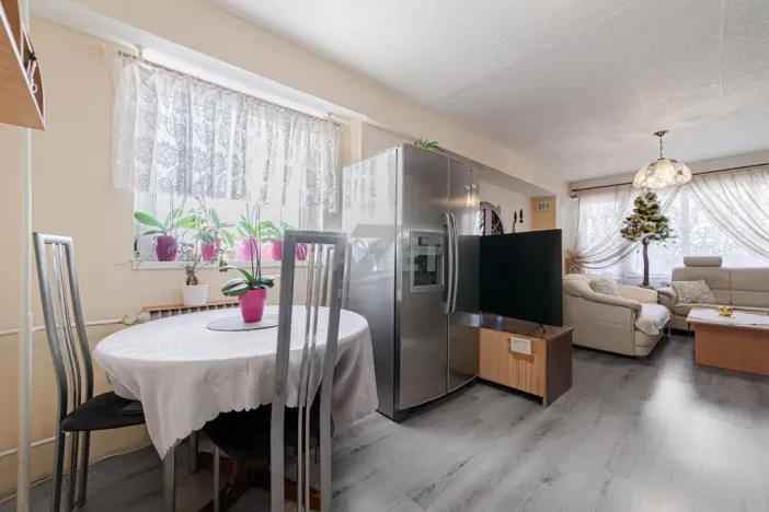 Prodej bytu 3+1, Orlová - Lutyně, Vnitřní, 72 m2