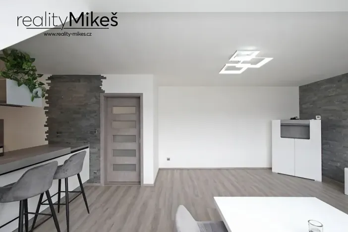 Pronájem bytu 4+kk, Rychnov u Jablonce nad Nisou, Malířská, 131 m2