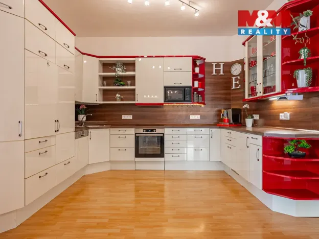 Prodej rodinného domu, Ctiboř, 285 m2