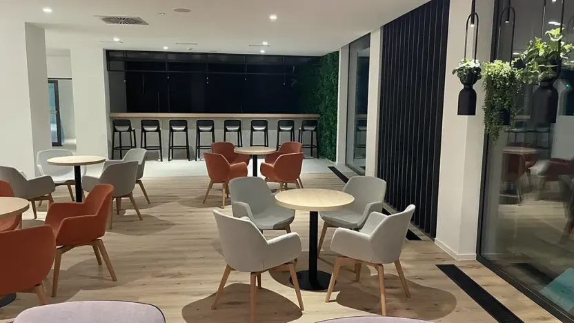 Pronájem kanceláře, Praha - Letňany, Beranových, 150 m2