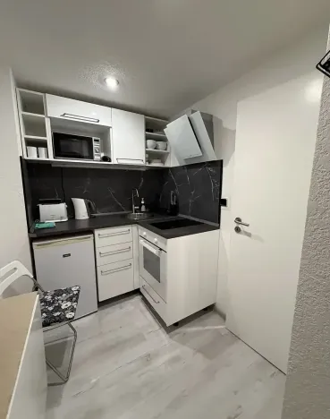 Pronájem bytu 2+kk, Praha - Nové Město, Navrátilova, 30 m2