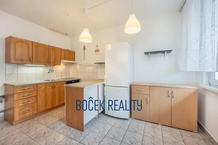 Prodej bytu 3+1, Komárov, Mládežnická, 65 m2