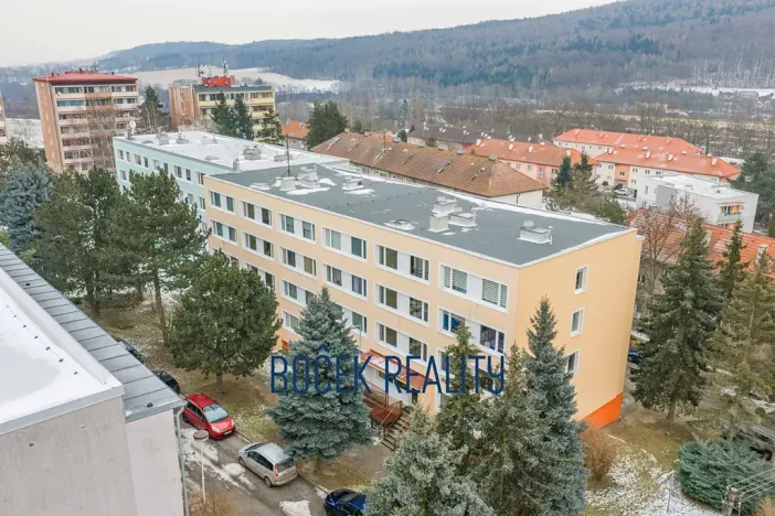 Prodej bytu 3+1, Komárov, Mládežnická, 65 m2