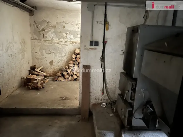 Prodej rodinného domu, Karlovice, 614 m2