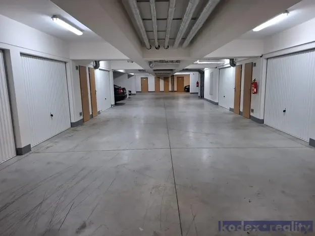 Prodej garáže, Hradec Králové, Rybova, 18 m2